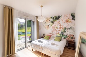 4 bedrooms, iron/ironing board, free WiFi, bed sheets