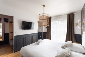 4 chambres, fer et planche à repasser, Wi-Fi gratuit, draps fournis