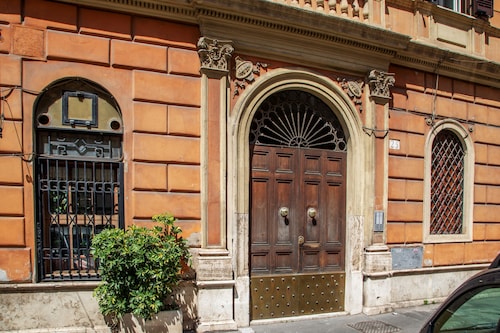 Porta Castello Suites