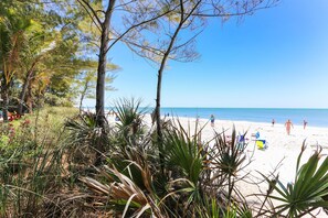 House, Multiple Beds (Paradiso Al Mare Beach House) | Beach | On the beach - Paradiso Al Mare Beach House (Treasure Island)