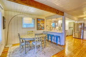 House, Multiple Beds (Paradiso Al Mare Beach House) | Dining - Paradiso Al Mare Beach House (Treasure Island)
