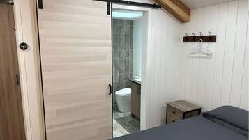 1 bedroom, WiFi, bed sheets, wheelchair access