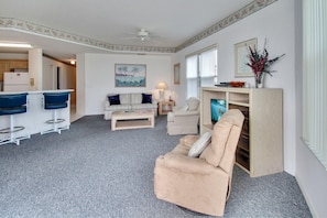 Living area - Amadeus 3 (Treasure Island)