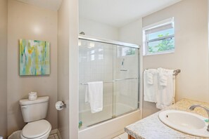 Appart'hĂŽtel, 1 trĂšs grand lit (Amadeus 5) | Salle de bain