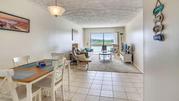 Condo, 1 Queen Bed with Sofa bed (Bayshore Yacht & Tennis 314) | Interior