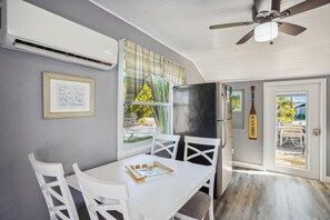 Casa, 1 cama Queen e sofá-cama (C1-Sea Turtle) | Opções para refeição