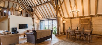 The Thatched Barn - a holiday let that sleeps 2 guests in 1 bedroom