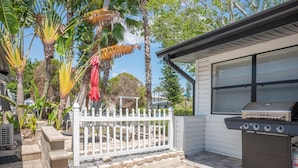 House, Multiple Beds (C7-Dolphin) | Property grounds - C7-dolphin (Madeira Beach)