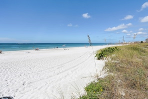 House, Multiple Beds (C7-Dolphin) | Beach - C7-dolphin (Madeira Beach)