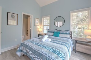 4 chambres, fer et planche à repasser, lit parapluie, Wi-Fi gratuit