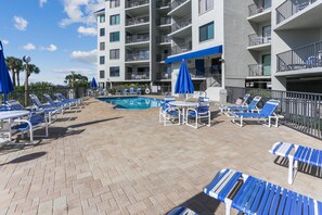 Apartment, 1 King-Bett und Schlafsofa (Caprice 401) | Pool