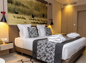 迷你吧、客房內保險箱、遮光布/窗簾、隔音