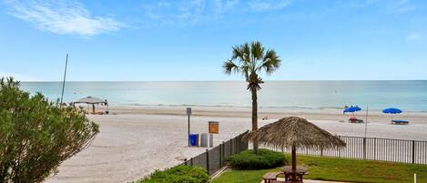 Lägenhet - 1 kingsize-säng (Emerald Isle 101) | Strand | På stranden