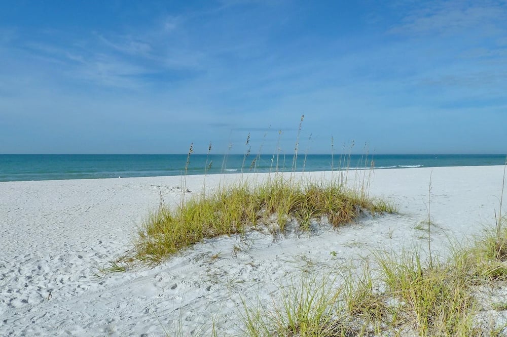Emerald Isle 101 - Redington Shores, FL