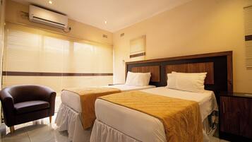 Standard Twin Room | Iron/ironing board, free WiFi, bed sheets