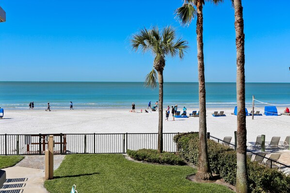 Beach - Emerald Isle 104 (North Redington Beach)