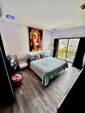 3 soverom, strykejern/-brett, internettilgang og sengetøy