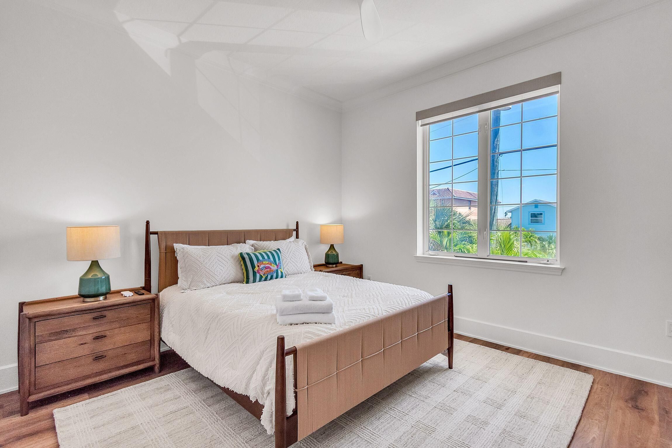 House, Multiple Beds (Hidden Treasure Beach House) | 5 bedrooms, WiFi