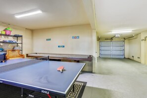 独立别墅, 多张床 (Hidden Treasure Beach House) | 游戏室