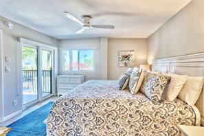 Condo, 1 King Bed with Sofa bed (Land's End 1-203 Pool View) | 1 bedroom, WiFi - Land's End 1-203 Pool View (Treasure Island)