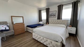 2 Schlafzimmer, Bügeleisen/Bügelbrett, Reisekinderbett, WLAN