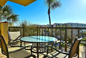 Condo, 1 Queen Bed with Sofa bed (Land's End 1-307 Gulf View) | Outdoor dining - Land's End 1-307 Gulf View (Treasure Island)