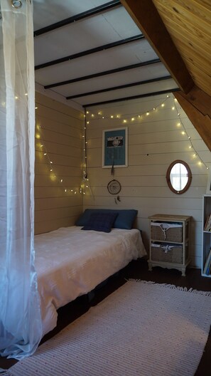 3 bedrooms, iron/ironing board, WiFi, bed sheets - Maison-sur-lac au Centre du Kamouraska (Mont-Carmel)