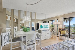 Condo, 1 King Bed (Land's End 1-401 Gulf View) | Dining - Land's End 1-401 Gulf View (Treasure Island)