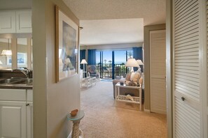 Condo, 1 cama King (Land's End 1-401 Gulf View) | Parte interna