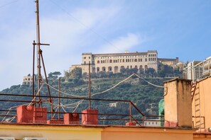 イタリアのフレッテ製シーツ、高級寝具、羽毛の掛け布団、ミニバー (無料)
