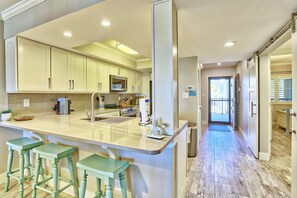Condo, Multiple Beds (Land's End 10-304 Beach Front - Premi) | Private kitchen | Oven, toaster - Land's End 10-304 Beach Front - Premier (Treasure Island)