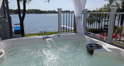 Cozy cottage on peaceful lake