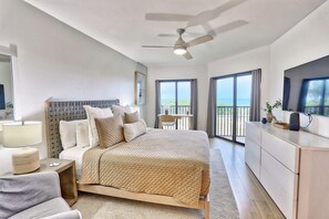 Condo, Multiple Beds (Land's End 11-203 Beach Front - Premi) | 2 bedrooms, WiFi - Land's End 11-203 Beach Front - Premier (Treasure Island)