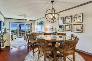 Condo, 1 King Bed with Sofa bed (Land's End 11-204 Beach Front) | Interior - Land's End 11-204 Beach Front (Treasure Island)