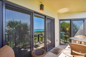 Condo, 1 King Bed (Land's End 11-304 Beach Front) | Outdoor dining - Land's End 11-304 Beach Front (Treasure Island)
