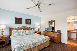 公寓客房, 1 張特大雙人床及 1 張梳化床 (Land's End 11-307 Beach Front - Premi) | 2 間睡房、Wi-Fi