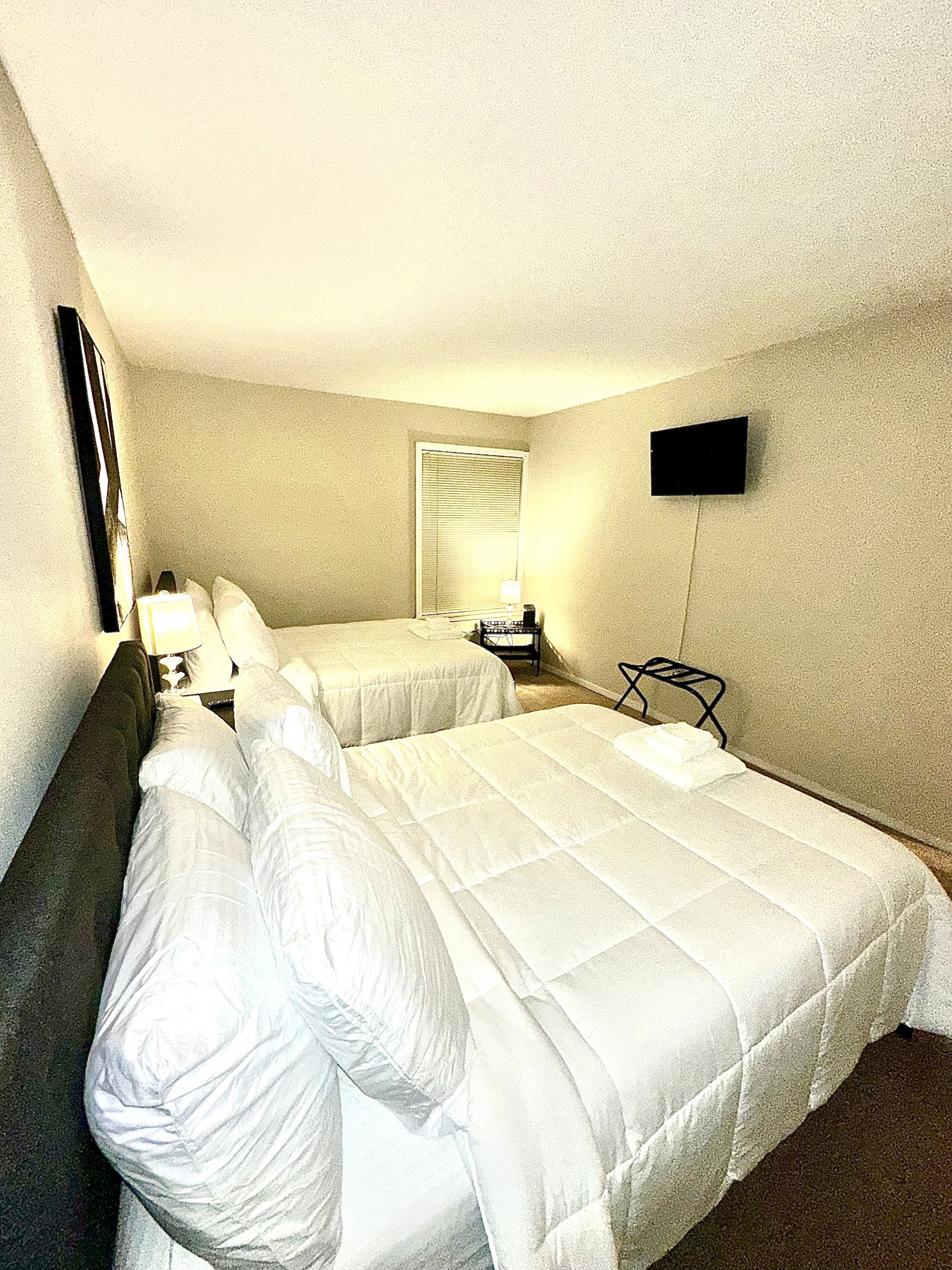 2 Schlafzimmer, Schreibtisch, Bügeleisen/Bügelbrett, WLAN