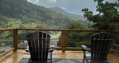 Spacious home in the Blue Ridge Mountains. Relaxing location and Pet Friendly!