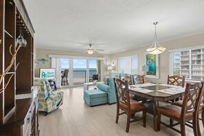 Apartamento, 1 cama de matrimonio grande (Land's End 11-407 Beach Front - Premi) | Interior