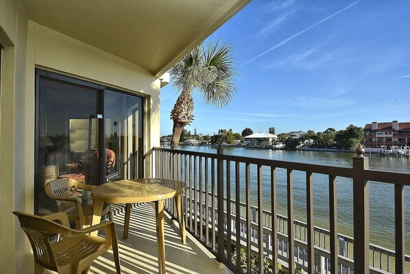 Condo, 1 King Bed with Sofa bed (Land's End 3-202 Bay Front) | Property grounds