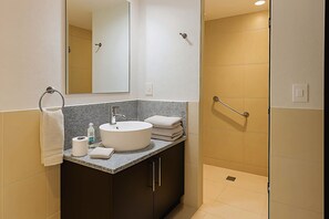 Hair dryer, towels - Ocean View · Grand Venetian Puerto Vallarta (Puerto Vallarta)