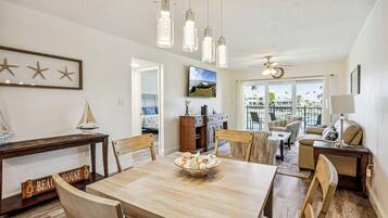 Condo, 1 King Bed (Land's End 3-205 Bay Front - Premier) | Living area | TV