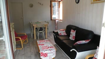 TV, DVD player