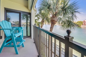Condo, Multiple Beds (Land's End 3-303 Bay Front - Premier) | Property grounds