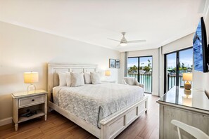 Condo, 1 King Bed (Land's End 4-204 Bay Front - Premier) | 2 bedrooms, WiFi