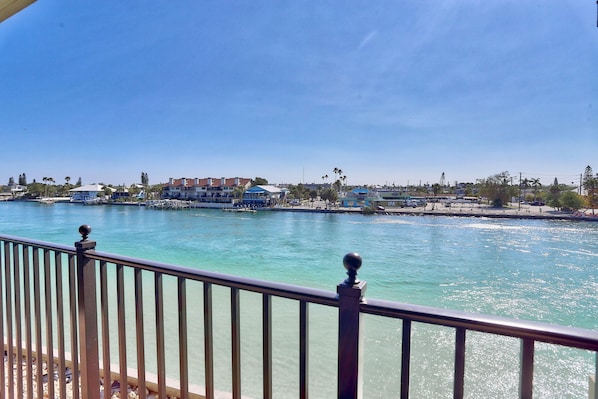 Condo, Multiple Beds (Land's End 4-304 Bay Front - Premier) | Property grounds