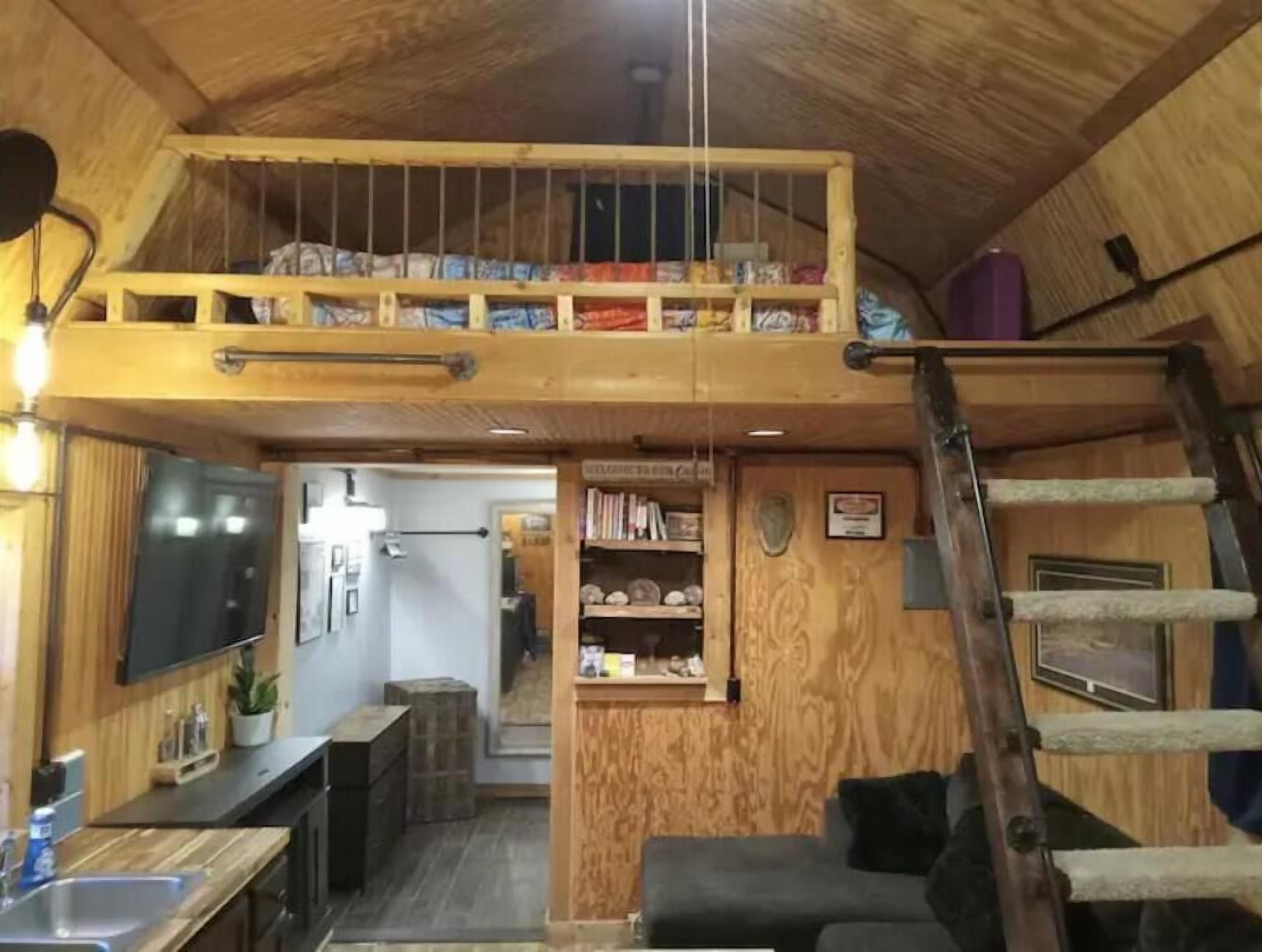 Una Smart TV, libros