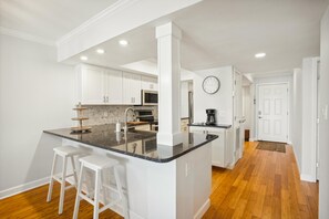 Condo, Multiple Beds (Land's End 5-204 Gulf-Bay Front - Pre) | Private kitchen | Oven, toaster - Land's End 5-204 Gulf-bay Front - Premier (Treasure Island)