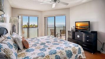 Condo, 1 King Bed with Sofa bed (Land's End 5-303 Gulf-Bay Front) | 2 bedrooms, WiFi