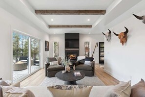 TV connectée, cheminée